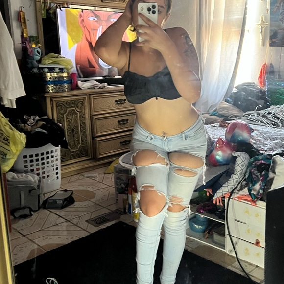 Meet your Posher, Yanette - Picture 2 of 10